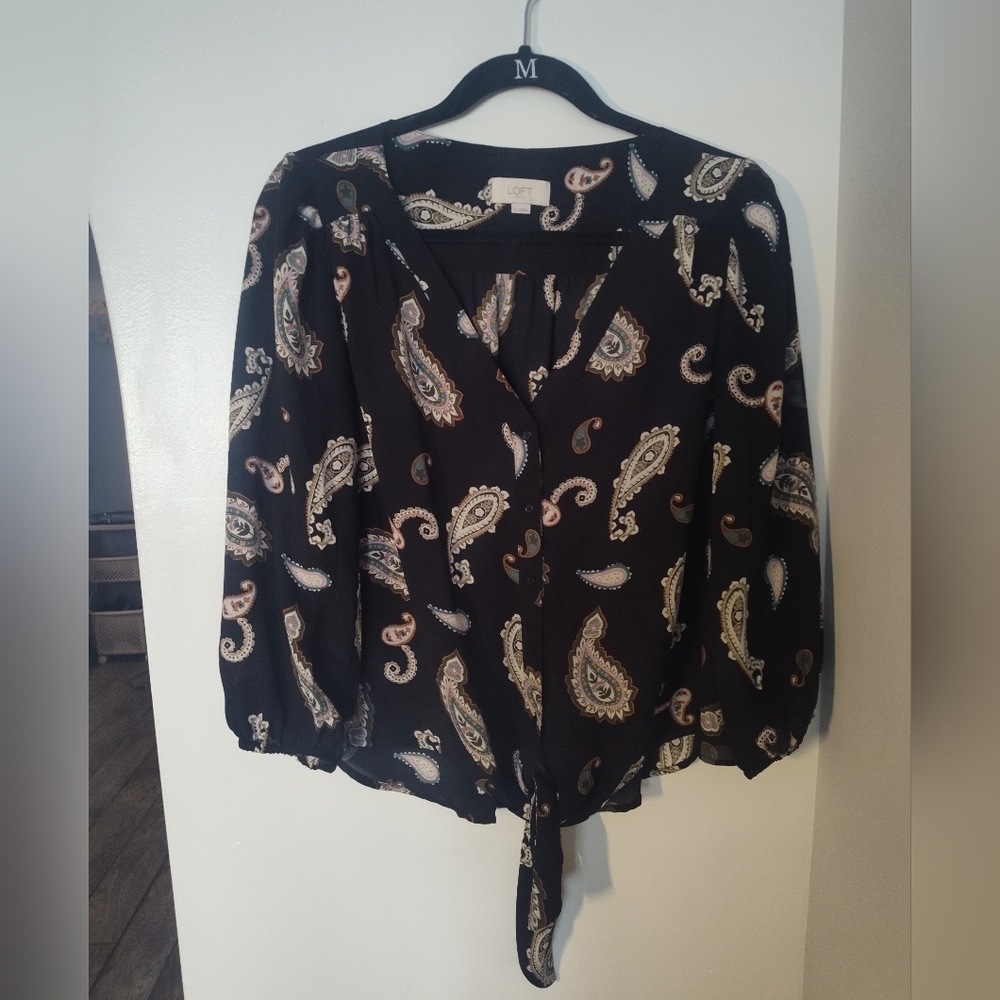 LOFT Outlet Women's Top Sz Small Black Paisley Tie Blouse Long Sleeve#143